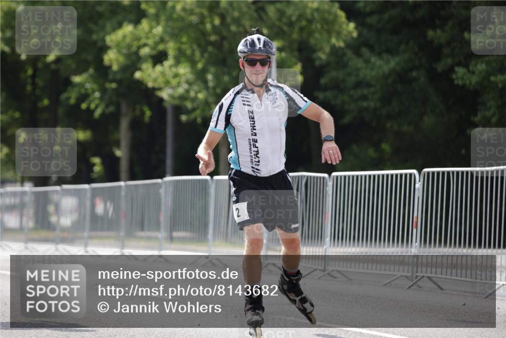 29.06.2025 - hella hamburg halbmarathon Jannik Wohlers http://msf.ph/oto/8143682 29.06.2025 09:07:06 Lombardsbrücke  meine-sportfotos.de