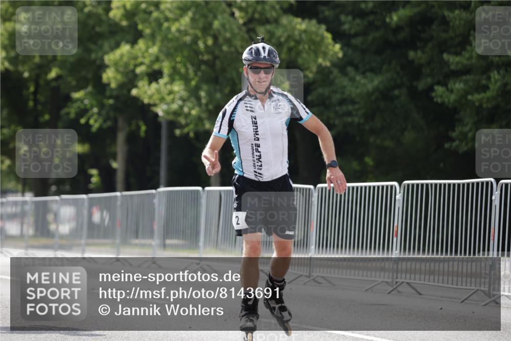 29.06.2025 - hella hamburg halbmarathon Jannik Wohlers http://msf.ph/oto/8143691 29.06.2025 09:07:06 Lombardsbrücke  meine-sportfotos.de