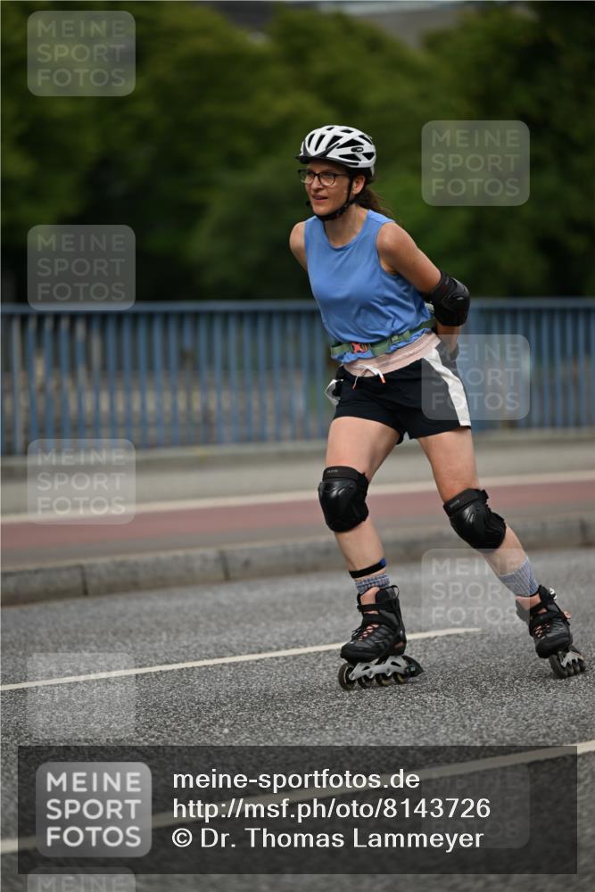 29.06.2025 - hella hamburg halbmarathon Dr. Thomas Lammeyer http://msf.ph/oto/8143726 29.06.2025 09:12:08 Kennedybrücke  meine-sportfotos.de