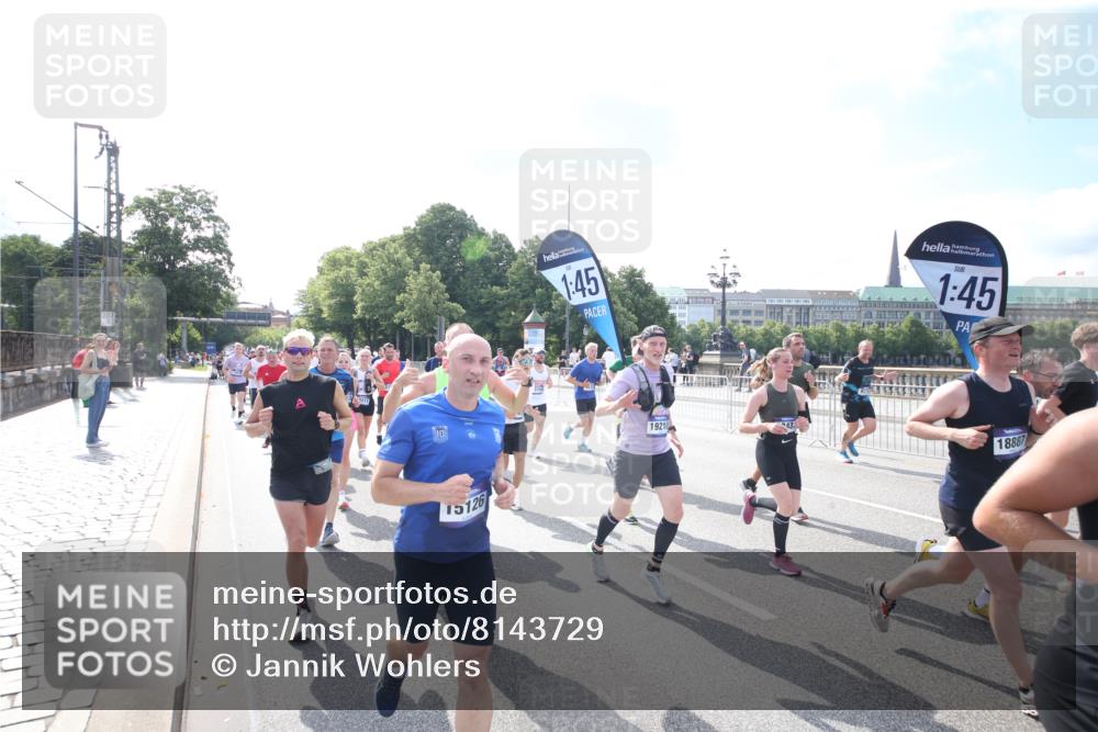 29.06.2025 - hella hamburg halbmarathon Jannik Wohlers http://msf.ph/oto/8143729 29.06.2025 09:52:34 Lombardsbrücke 1012, 1070, 1163, 1176, 1391, 1782, 2048, 2213, 2233, 2590, 2788, 2970, 3021, 3098, 3304, 3907, 3917, 3928, 4080, 4277, 4691, 4933, 4981, 5476, 5682, 6152, 6712, 6716, 7005, 7093, 7147, 7325, 7599, 7843, 8145, 8467, 8694, 8704, 8722, 8819, 9081, 9213, 9232, 9374, 9538, 9540, 10000, 10208, 10211, 10216, 10251, 10313, 10750, 10969, 11153, 11291, 11346, 11469, 11778, 12154, 12534, 12685, 12783, 13709, 13782, 14661, 14690, 14849, 15126, 15133, 15280, 16414 meine-sportfotos.de