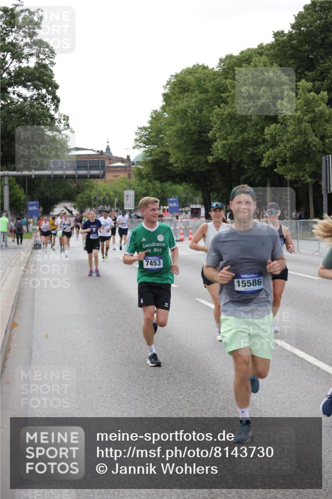 29.06.2025 - hella hamburg halbmarathon Jannik Wohlers http://msf.ph/oto/8143730 29.06.2025 10:08:32 Lombardsbrücke 3762, 5347, 7453, 11657, 13174, 13592, 13593, 15584, 15586, 15592, 18266, 18505 meine-sportfotos.de