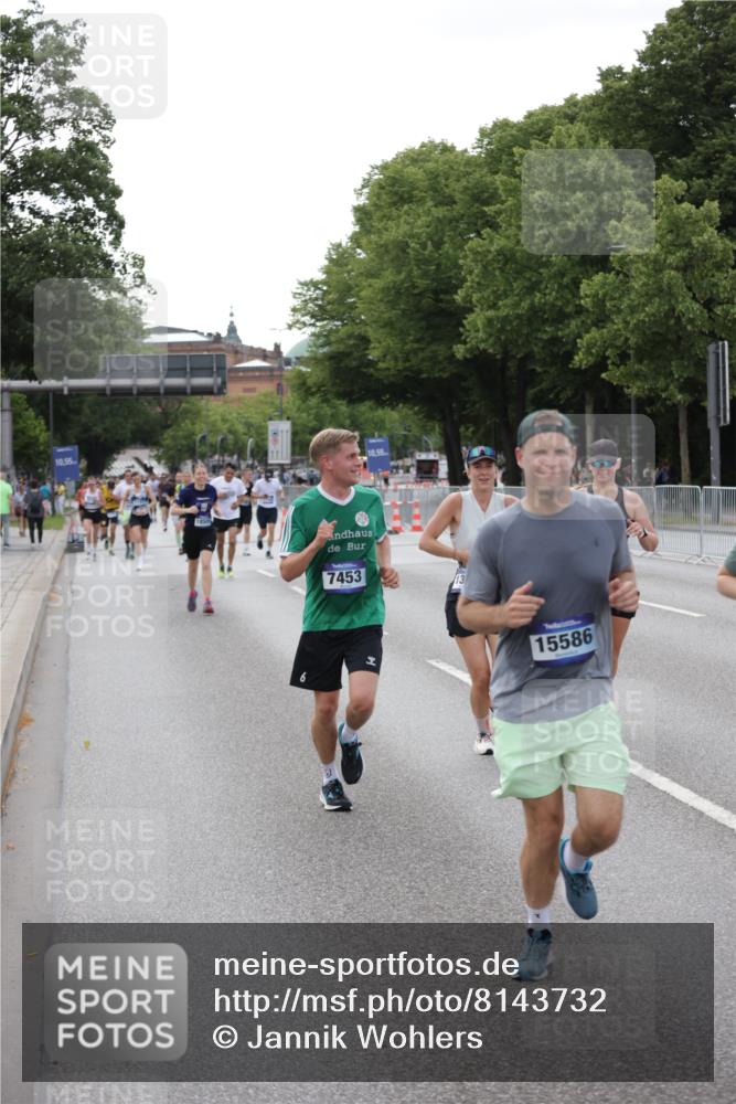 29.06.2025 - hella hamburg halbmarathon Jannik Wohlers http://msf.ph/oto/8143732 29.06.2025 10:08:32 Lombardsbrücke 3762, 5347, 7453, 11657, 13174, 13592, 13593, 15584, 15586, 15592, 18266, 18505 meine-sportfotos.de