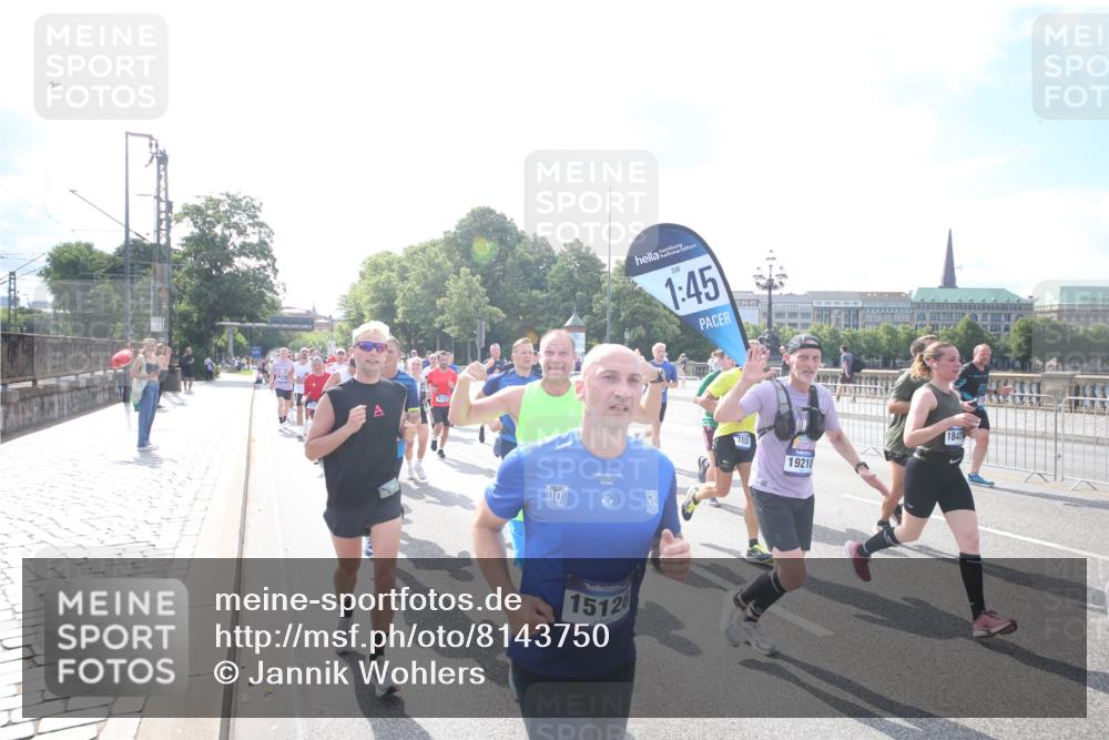 29.06.2025 - hella hamburg halbmarathon Jannik Wohlers http://msf.ph/oto/8143750 29.06.2025 09:52:34 Lombardsbrücke 1012, 1070, 1163, 1176, 1391, 1782, 2048, 2213, 2233, 2590, 2788, 2970, 3021, 3098, 3304, 3907, 3917, 3928, 4080, 4277, 4691, 4933, 4981, 5476, 5682, 6152, 6712, 6716, 7005, 7093, 7147, 7325, 7599, 7843, 8145, 8467, 8694, 8704, 8722, 8819, 9081, 9213, 9232, 9374, 9538, 9540, 10000, 10208, 10211, 10216, 10251, 10313, 10750, 10969, 11153, 11291, 11346, 11469, 11778, 12154, 12534, 12685, 12783, 13709, 13782, 14661, 14690, 14849, 15126, 15133, 15280, 16414 meine-sportfotos.de