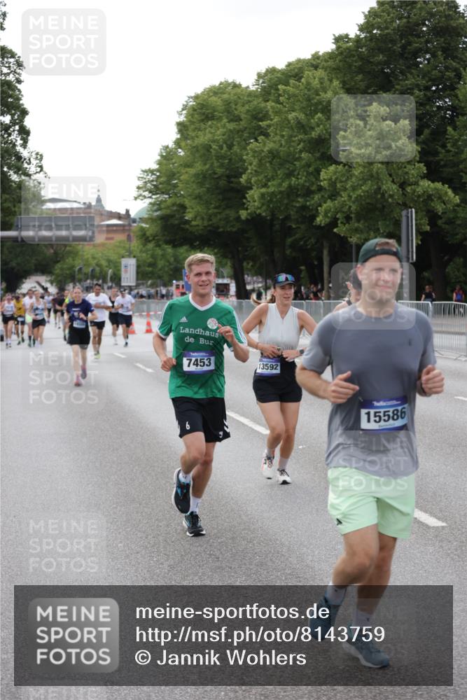29.06.2025 - hella hamburg halbmarathon Jannik Wohlers http://msf.ph/oto/8143759 29.06.2025 10:08:32 Lombardsbrücke 3762, 5347, 7453, 11657, 13174, 13592, 13593, 15584, 15586, 15592, 18266, 18505 meine-sportfotos.de