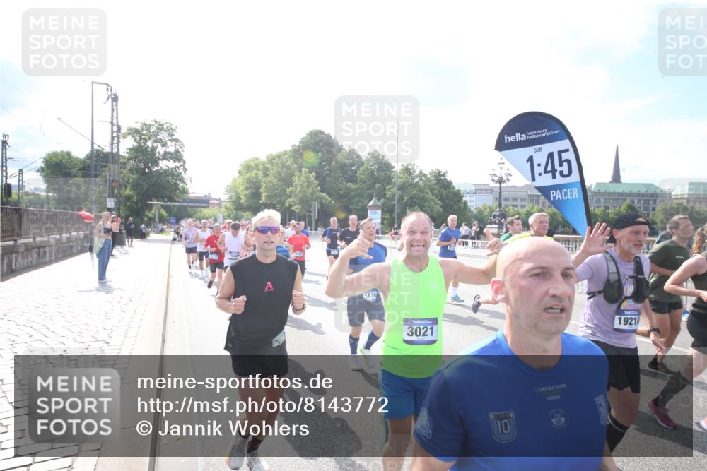 29.06.2025 - hella hamburg halbmarathon Jannik Wohlers http://msf.ph/oto/8143772 29.06.2025 09:52:34 Lombardsbrücke 1012, 1070, 1163, 1176, 1391, 1782, 2048, 2213, 2233, 2590, 2788, 2970, 3021, 3098, 3304, 3907, 3917, 3928, 4080, 4277, 4691, 4933, 4981, 5476, 5682, 6152, 6712, 6716, 7005, 7093, 7147, 7325, 7599, 7843, 8145, 8467, 8694, 8704, 8722, 8819, 9081, 9213, 9232, 9374, 9538, 9540, 10000, 10208, 10211, 10216, 10251, 10313, 10750, 10969, 11153, 11291, 11346, 11469, 11778, 12154, 12534, 12685, 12783, 13709, 13782, 14661, 14690, 14849, 15126, 15133, 15280, 16414 meine-sportfotos.de