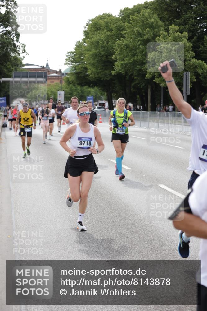 29.06.2025 - hella hamburg halbmarathon Jannik Wohlers http://msf.ph/oto/8143878 29.06.2025 10:08:43 Lombardsbrücke 1147, 1188, 1838, 2978, 7453, 9718, 10819, 11067, 11496, 13210, 13592, 13593, 13660, 14736, 15586, 15592, 17347, 18266, 18505 meine-sportfotos.de