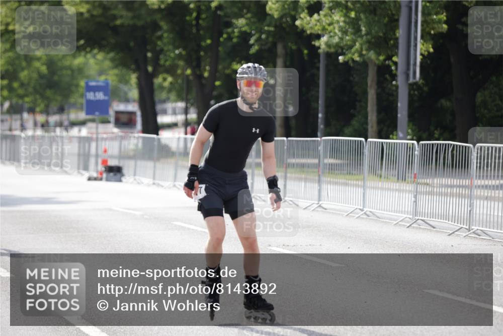 29.06.2025 - hella hamburg halbmarathon Jannik Wohlers http://msf.ph/oto/8143892 29.06.2025 09:07:27 Lombardsbrücke  meine-sportfotos.de