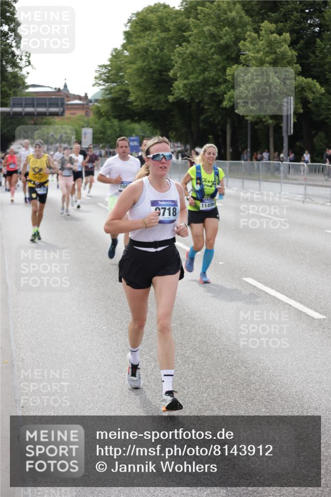 29.06.2025 - hella hamburg halbmarathon Jannik Wohlers http://msf.ph/oto/8143912 29.06.2025 10:08:44 Lombardsbrücke 1147, 1188, 1838, 2978, 6674, 7453, 9718, 10194, 10819, 11067, 11496, 12156, 13210, 13592, 13593, 13660, 14736, 17347, 18266, 18505 meine-sportfotos.de