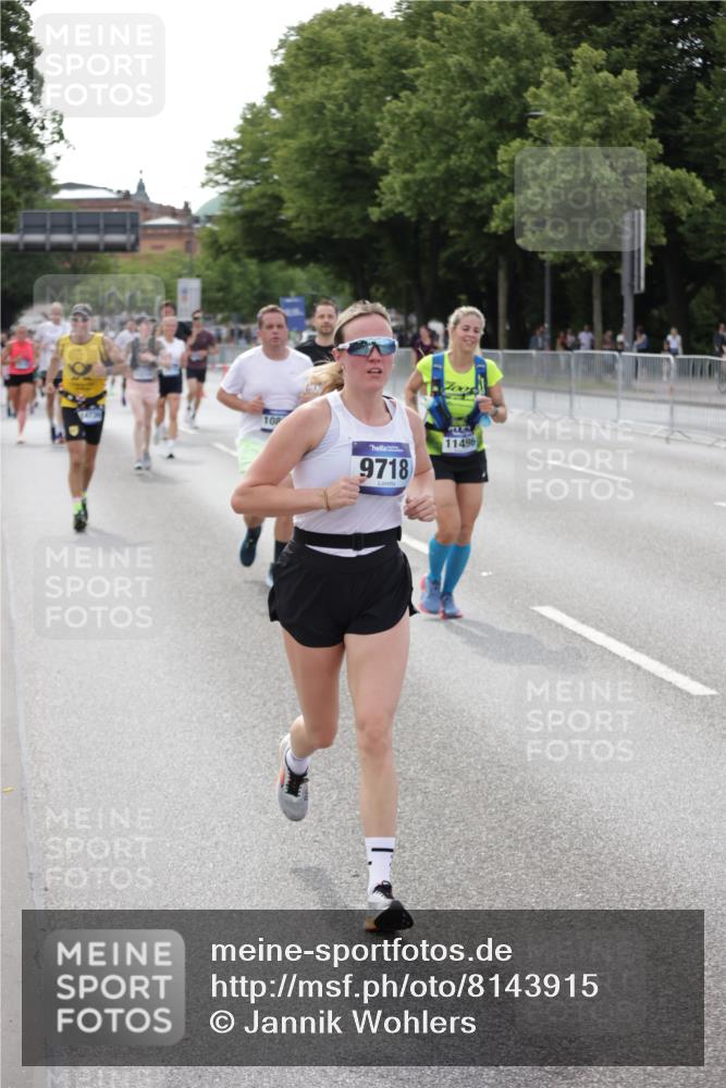 29.06.2025 - hella hamburg halbmarathon Jannik Wohlers http://msf.ph/oto/8143915 29.06.2025 10:08:44 Lombardsbrücke 1147, 1188, 1838, 2978, 6674, 7453, 9718, 10194, 10819, 11067, 11496, 12156, 13210, 13592, 13593, 13660, 14736, 17347, 18266, 18505 meine-sportfotos.de