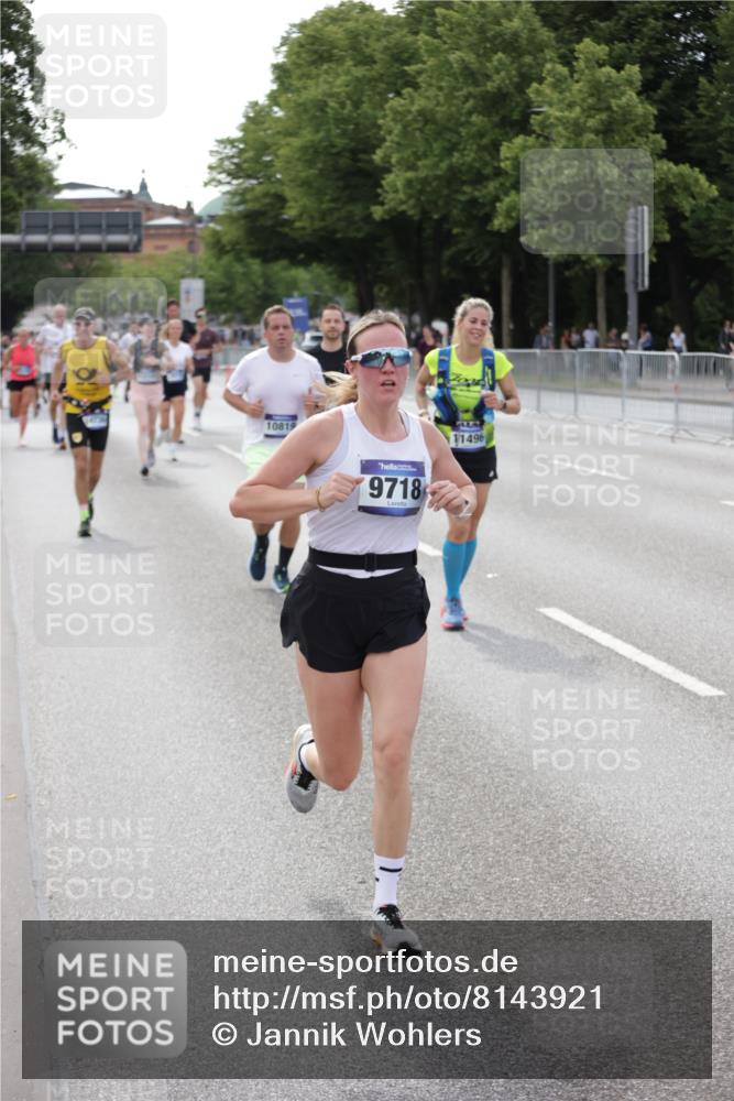 29.06.2025 - hella hamburg halbmarathon Jannik Wohlers http://msf.ph/oto/8143921 29.06.2025 10:08:44 Lombardsbrücke 1147, 1188, 1838, 2978, 6674, 7453, 9718, 10194, 10819, 11067, 11496, 12156, 13210, 13592, 13593, 13660, 14736, 17347, 18266, 18505 meine-sportfotos.de