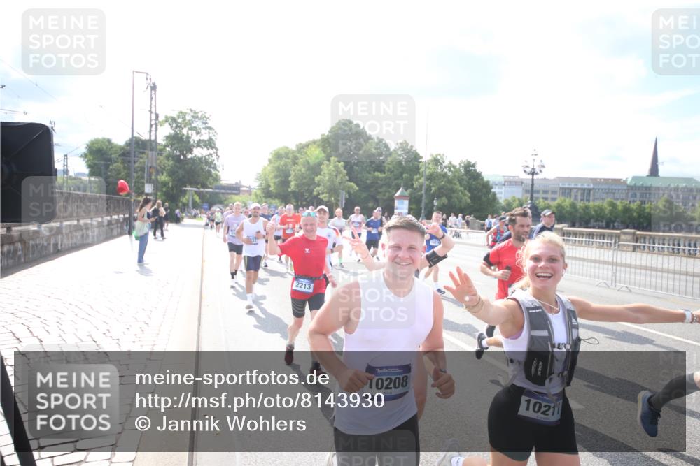 29.06.2025 - hella hamburg halbmarathon Jannik Wohlers http://msf.ph/oto/8143930 29.06.2025 09:52:36 Lombardsbrücke 1012, 1070, 1163, 1176, 1391, 1735, 1782, 2048, 2213, 2233, 2590, 2788, 2970, 3021, 3098, 3304, 3907, 3917, 3928, 4080, 4277, 4691, 4933, 4981, 5132, 5476, 5682, 6081, 6152, 6712, 6716, 7005, 7093, 7147, 7325, 7599, 8145, 8467, 8694, 8704, 8722, 8819, 9081, 9213, 9232, 9374, 9538, 9540, 10208, 10211, 10216, 10251, 10313, 10750, 11153, 11291, 11346, 11469, 11778, 12154, 12534, 12685, 12783, 12966, 13709, 13782, 14351, 14661, 14690, 14849, 15126, 15133, 16414 meine-sportfotos.de