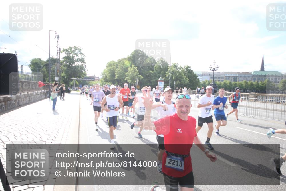 29.06.2025 - hella hamburg halbmarathon Jannik Wohlers http://msf.ph/oto/8144000 29.06.2025 09:52:37 Lombardsbrücke 1012, 1070, 1163, 1391, 1735, 1782, 2048, 2213, 2233, 2590, 2788, 2970, 3021, 3098, 3304, 3907, 3917, 3928, 4277, 4691, 4933, 4981, 4997, 5132, 5476, 5682, 6081, 6152, 6712, 6716, 7005, 7093, 7147, 7325, 7599, 8145, 8467, 8664, 8694, 8704, 8722, 8819, 9081, 9213, 9232, 9374, 9538, 9540, 10208, 10211, 10216, 10251, 10313, 10750, 11094, 11153, 11291, 11346, 11469, 11778, 12154, 12534, 12685, 12783, 12966, 13051, 13709, 13782, 14351, 14661, 14690, 14849, 15126, 15133 meine-sportfotos.de