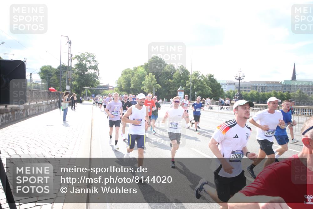 29.06.2025 - hella hamburg halbmarathon Jannik Wohlers http://msf.ph/oto/8144020 29.06.2025 09:52:37 Lombardsbrücke 1012, 1070, 1163, 1391, 1735, 1782, 2048, 2213, 2233, 2590, 2788, 2970, 3021, 3098, 3304, 3907, 3917, 3928, 4277, 4691, 4933, 4981, 4997, 5132, 5476, 5682, 6081, 6152, 6712, 6716, 7005, 7093, 7147, 7325, 7599, 8145, 8467, 8664, 8694, 8704, 8722, 8819, 9081, 9213, 9232, 9374, 9538, 9540, 10208, 10211, 10216, 10251, 10313, 10750, 11094, 11153, 11291, 11346, 11469, 11778, 12154, 12534, 12685, 12783, 12966, 13051, 13709, 13782, 14351, 14661, 14690, 14849, 15126, 15133 meine-sportfotos.de