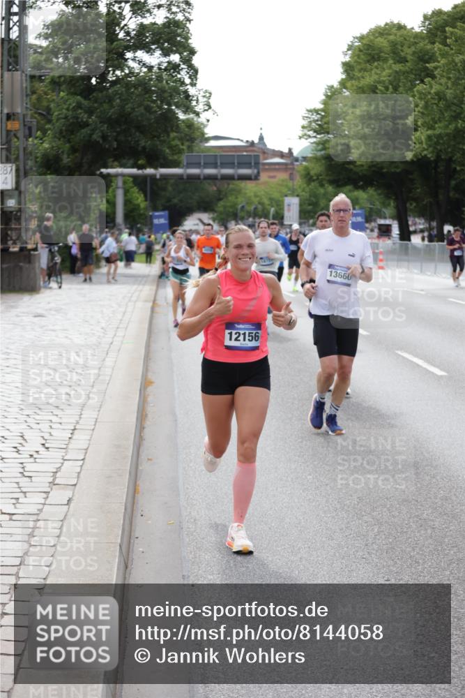 29.06.2025 - hella hamburg halbmarathon Jannik Wohlers http://msf.ph/oto/8144058 29.06.2025 10:08:51 Lombardsbrücke 1147, 1188, 1838, 2978, 4859, 5806, 5885, 6674, 7187, 9718, 10194, 10819, 11067, 11496, 12156, 12862, 13210, 13660, 14736, 17347, 18726, 18727 meine-sportfotos.de