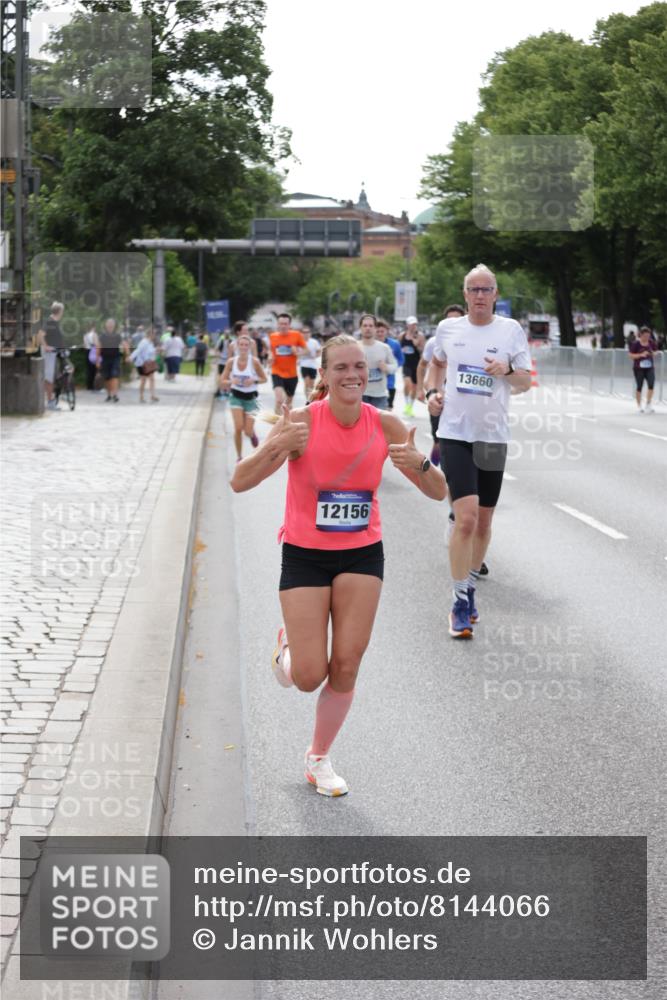 29.06.2025 - hella hamburg halbmarathon Jannik Wohlers http://msf.ph/oto/8144066 29.06.2025 10:08:51 Lombardsbrücke 1147, 1188, 1838, 2978, 4859, 5806, 5885, 6674, 7187, 9718, 10194, 10819, 11067, 11496, 12156, 12862, 13210, 13660, 14736, 17347, 18726, 18727 meine-sportfotos.de