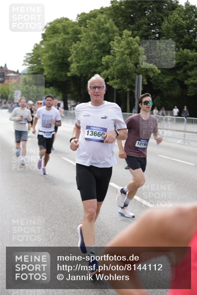 29.06.2025 - hella hamburg halbmarathon Jannik Wohlers http://msf.ph/oto/8144112 29.06.2025 10:08:53 Lombardsbrücke 1147, 1188, 1838, 2978, 4859, 5806, 5885, 6674, 7187, 9718, 10194, 10819, 11067, 11496, 12156, 12862, 13210, 13660, 14736, 17347, 18726, 18727, 19166 meine-sportfotos.de
