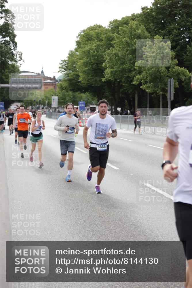 29.06.2025 - hella hamburg halbmarathon Jannik Wohlers http://msf.ph/oto/8144130 29.06.2025 10:08:53 Lombardsbrücke 1147, 1188, 1838, 2978, 4859, 5806, 5885, 6674, 7187, 9718, 10194, 10819, 11067, 11496, 12156, 12862, 13210, 13660, 14736, 17347, 18726, 18727, 19166 meine-sportfotos.de