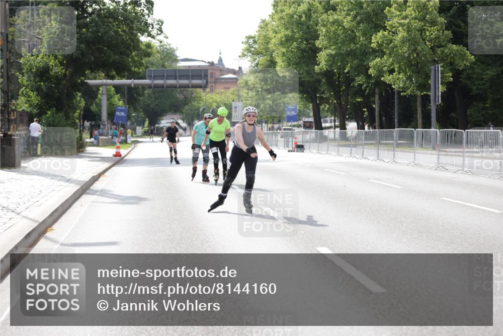 29.06.2025 - hella hamburg halbmarathon Jannik Wohlers http://msf.ph/oto/8144160 29.06.2025 09:07:33 Lombardsbrücke  meine-sportfotos.de