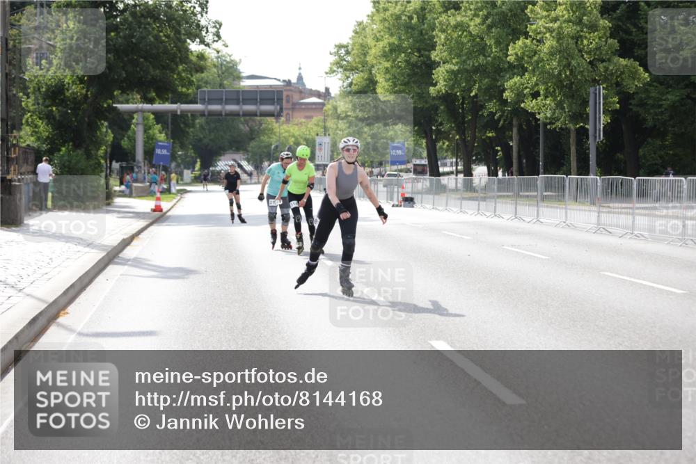 29.06.2025 - hella hamburg halbmarathon Jannik Wohlers http://msf.ph/oto/8144168 29.06.2025 09:07:33 Lombardsbrücke  meine-sportfotos.de