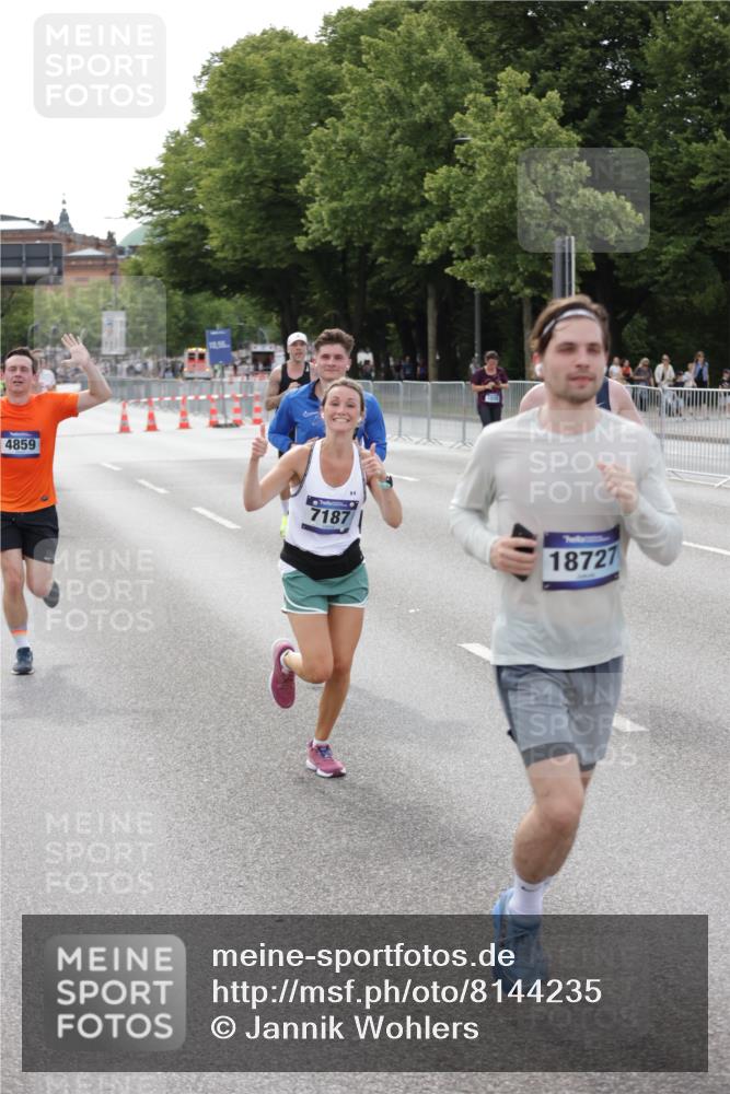 29.06.2025 - hella hamburg halbmarathon Jannik Wohlers http://msf.ph/oto/8144235 29.06.2025 10:08:56 Lombardsbrücke 1188, 1838, 2978, 4859, 5806, 5885, 6674, 7187, 9718, 9988, 10194, 10819, 11067, 12156, 12862, 13210, 13660, 14736, 15697, 16688, 17347, 18726, 18727, 19166 meine-sportfotos.de