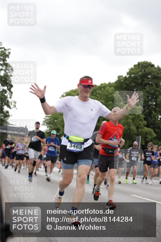 29.06.2025 - hella hamburg halbmarathon Jannik Wohlers http://msf.ph/oto/8144284 29.06.2025 10:46:19 Lombardsbrücke 1363, 1371, 1375, 1720, 1999, 2162, 2320, 3277, 3406, 3407, 3469, 3734, 3823, 4202, 4296, 4342, 4355, 4604, 5700, 6124, 6161, 6740, 7412, 7767, 7827, 8477, 8551, 8553, 9092, 9243, 9691, 9743, 10230, 10515, 10591, 12140, 13195, 13756, 13757, 13885, 13969, 14011, 14181, 14261, 14891, 15852, 16218, 16882, 16987, 17419, 17459, 18315, 18458, 18881, 18924 meine-sportfotos.de