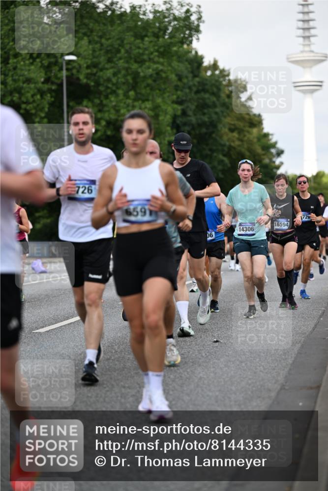 29.06.2025 - hella hamburg halbmarathon Dr. Thomas Lammeyer http://msf.ph/oto/8144335 29.06.2025 10:05:16 Kennedybrücke 1387, 1420, 1526, 1726, 2006, 2091, 2354, 2363, 2490, 2936, 3425, 3625, 3740, 4068, 4238, 4249, 4319, 4370, 4708, 5870, 6087, 6147, 6487, 6531, 6591, 6835, 6924, 7287, 7658, 7757, 7759, 7761, 8030, 8046, 8326, 8691, 8923, 9124, 9932, 10383, 10576, 10705 meine-sportfotos.de