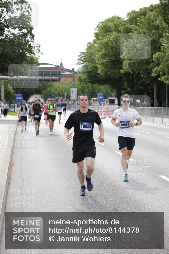 29.06.2025 - hella hamburg halbmarathon Jannik Wohlers http://msf.ph/oto/8144378 29.06.2025 10:09:02 Lombardsbrücke 1483, 1513, 2978, 4859, 5806, 5885, 6674, 7187, 9988, 10194, 12156, 12862, 13210, 13660, 15697, 16688, 18726, 18727, 19166 meine-sportfotos.de