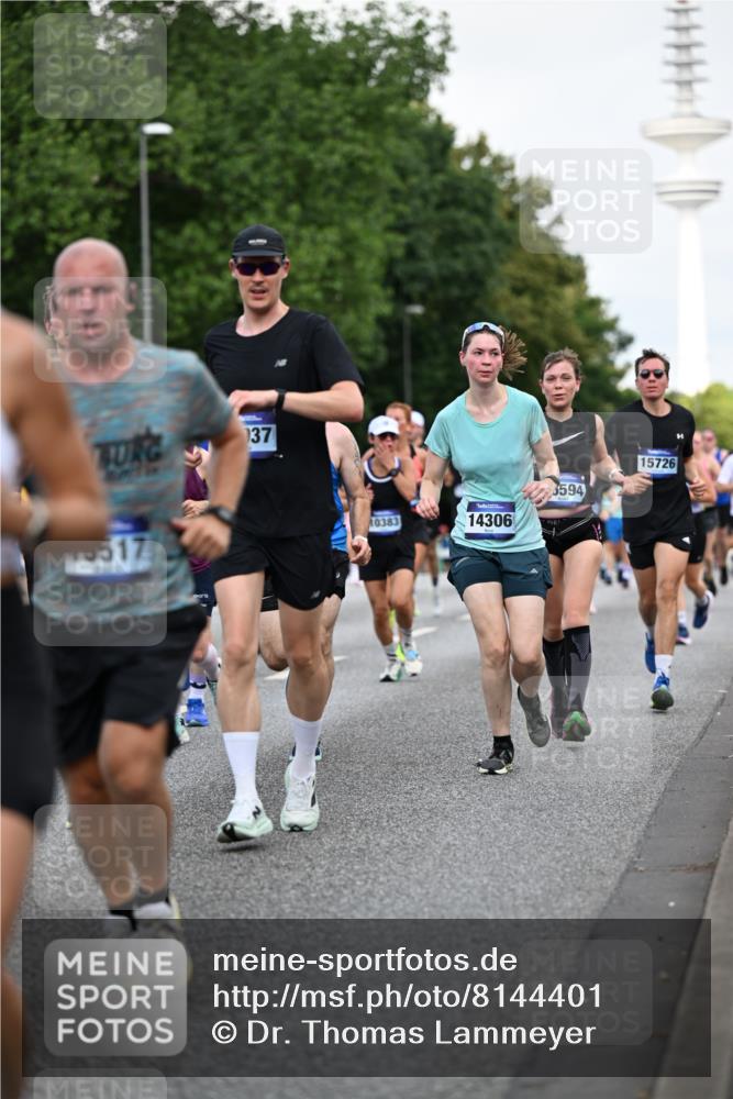 29.06.2025 - hella hamburg halbmarathon Dr. Thomas Lammeyer http://msf.ph/oto/8144401 29.06.2025 10:05:17 Kennedybrücke 1387, 1420, 1526, 1726, 2006, 2091, 2354, 2363, 2490, 2936, 3425, 3625, 3740, 4068, 4238, 4249, 4319, 4370, 4708, 5675, 6087, 6147, 6487, 6531, 6591, 6835, 6924, 7287, 7658, 7757, 7759, 7761, 8030, 8046, 8326, 8691, 8923, 9124, 9932, 10383, 10576, 10705 meine-sportfotos.de
