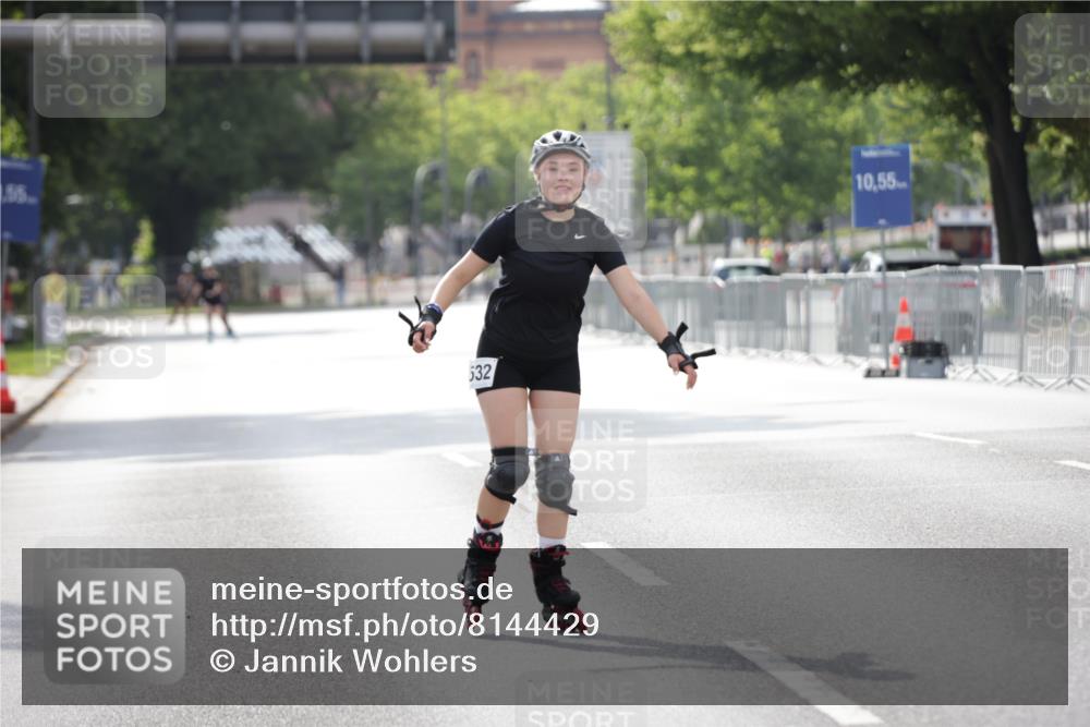 29.06.2025 - hella hamburg halbmarathon Jannik Wohlers http://msf.ph/oto/8144429 29.06.2025 09:07:39 Lombardsbrücke  meine-sportfotos.de