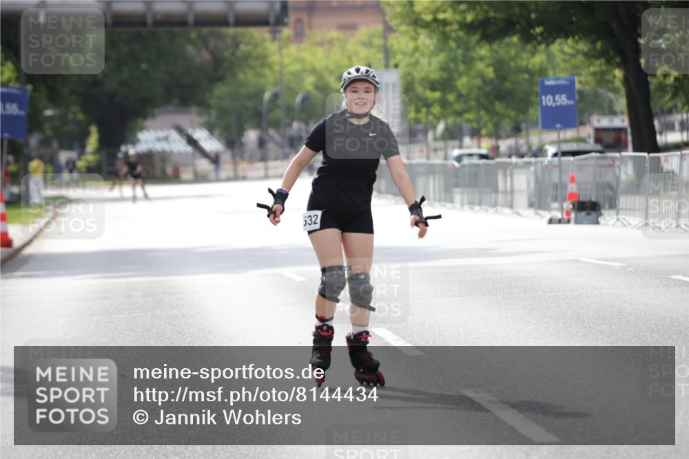 29.06.2025 - hella hamburg halbmarathon Jannik Wohlers http://msf.ph/oto/8144434 29.06.2025 09:07:39 Lombardsbrücke  meine-sportfotos.de