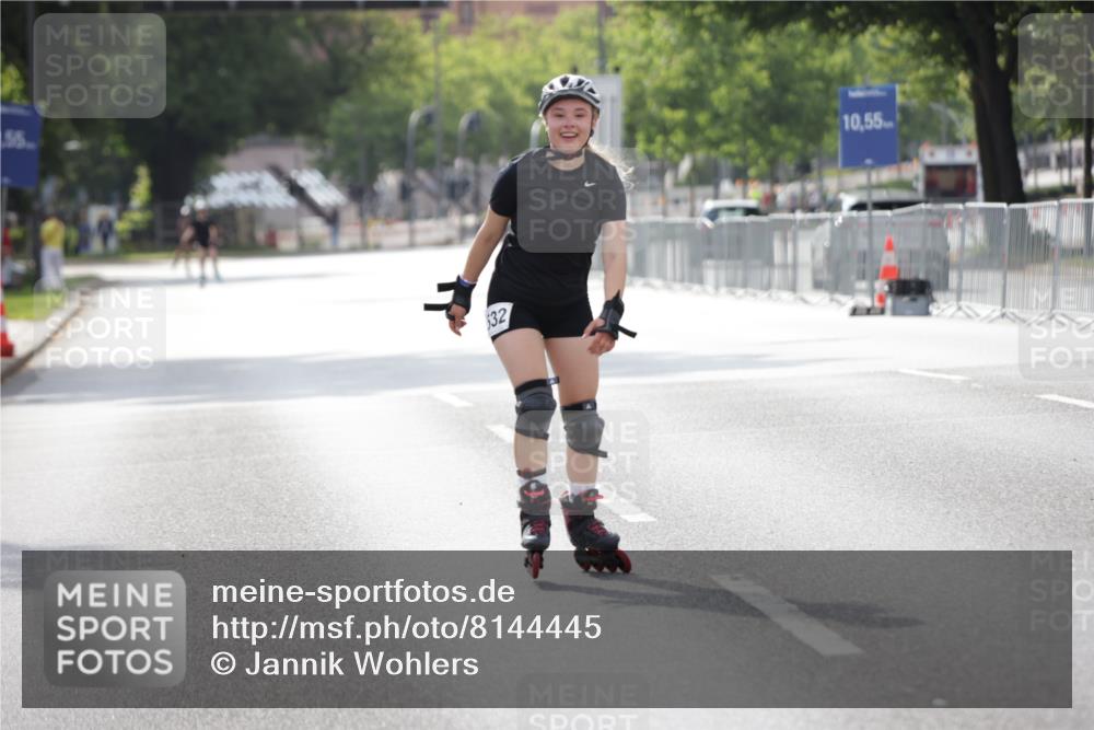 29.06.2025 - hella hamburg halbmarathon Jannik Wohlers http://msf.ph/oto/8144445 29.06.2025 09:07:39 Lombardsbrücke  meine-sportfotos.de