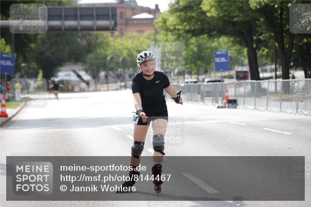 29.06.2025 - hella hamburg halbmarathon Jannik Wohlers http://msf.ph/oto/8144467 29.06.2025 09:07:40 Lombardsbrücke  meine-sportfotos.de