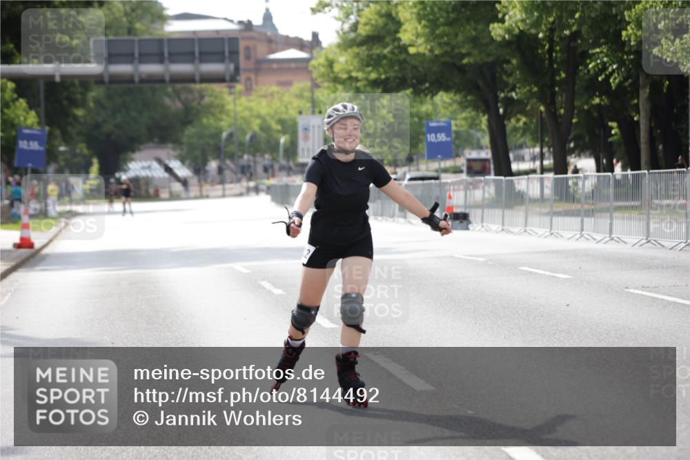 29.06.2025 - hella hamburg halbmarathon Jannik Wohlers http://msf.ph/oto/8144492 29.06.2025 09:07:40 Lombardsbrücke  meine-sportfotos.de