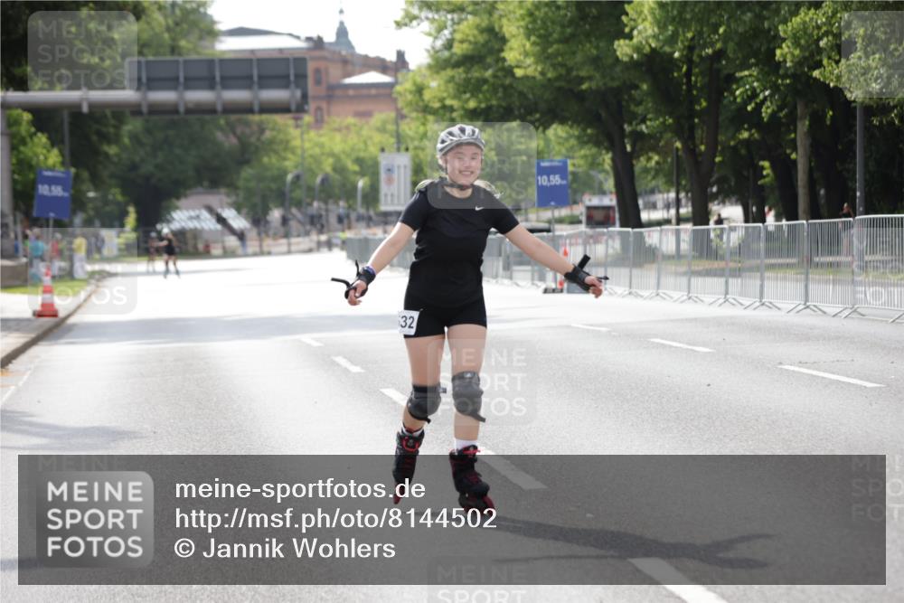 29.06.2025 - hella hamburg halbmarathon Jannik Wohlers http://msf.ph/oto/8144502 29.06.2025 09:07:40 Lombardsbrücke  meine-sportfotos.de