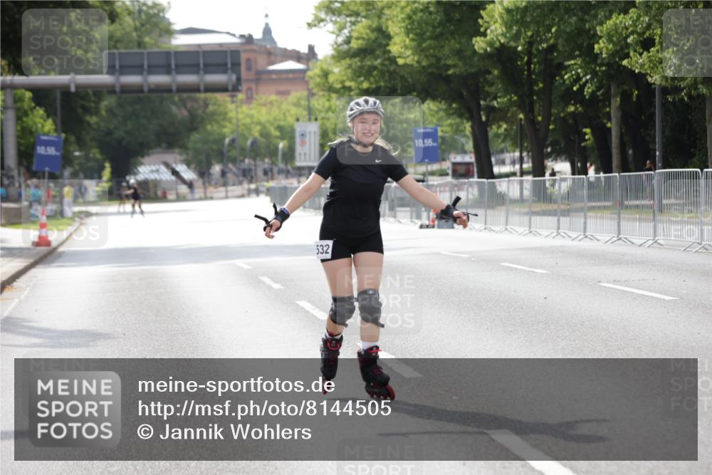 29.06.2025 - hella hamburg halbmarathon Jannik Wohlers http://msf.ph/oto/8144505 29.06.2025 09:07:40 Lombardsbrücke  meine-sportfotos.de