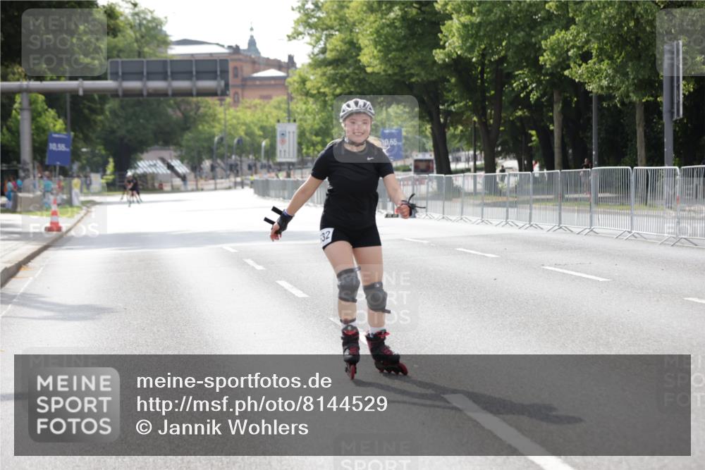 29.06.2025 - hella hamburg halbmarathon Jannik Wohlers http://msf.ph/oto/8144529 29.06.2025 09:07:41 Lombardsbrücke  meine-sportfotos.de