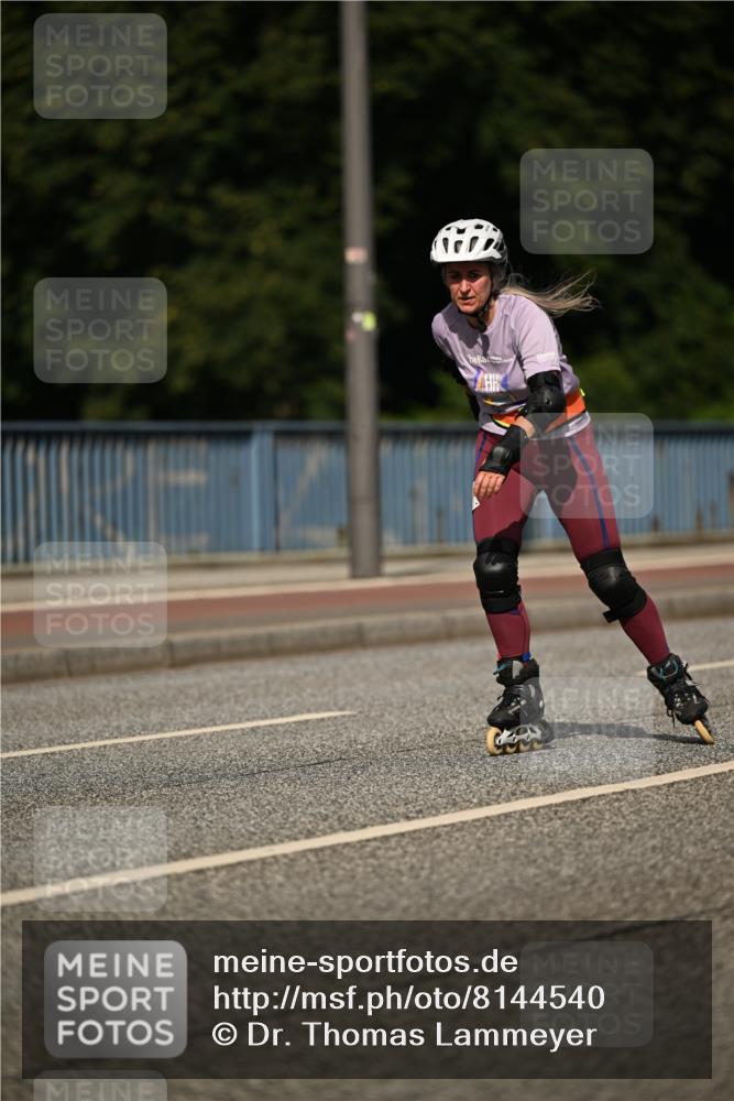 29.06.2025 - hella hamburg halbmarathon Dr. Thomas Lammeyer http://msf.ph/oto/8144540 29.06.2025 09:10:01 Kennedybrücke  meine-sportfotos.de