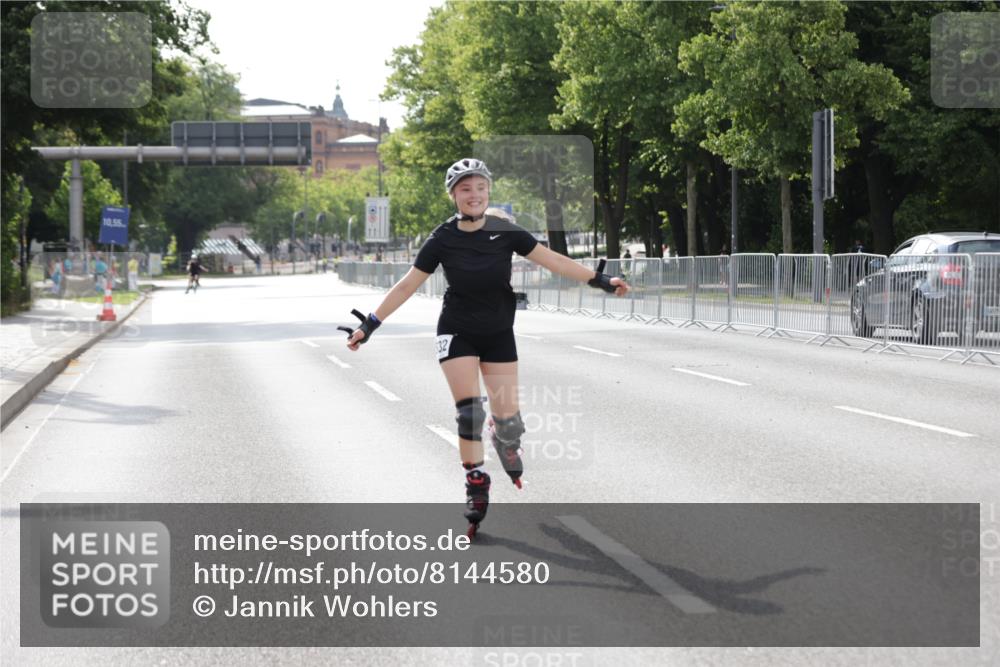 29.06.2025 - hella hamburg halbmarathon Jannik Wohlers http://msf.ph/oto/8144580 29.06.2025 09:07:41 Lombardsbrücke  meine-sportfotos.de