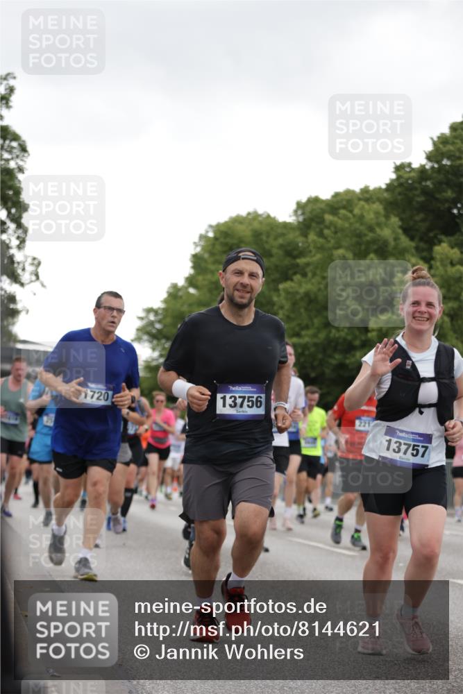 29.06.2025 - hella hamburg halbmarathon Jannik Wohlers http://msf.ph/oto/8144621 29.06.2025 10:46:32 Lombardsbrücke 1073, 1185, 1286, 1363, 1593, 1720, 1961, 1999, 2162, 2211, 2320, 2327, 2556, 2665, 2981, 3277, 3406, 3407, 3823, 4239, 4342, 5111, 5114, 5700, 5796, 5953, 6485, 6496, 6740, 7073, 7412, 7827, 8486, 8553, 8684, 8967, 9050, 9092, 9139, 9243, 9743, 9758, 9949, 10514, 10515, 10591, 11618, 12140, 12258, 12538, 12630, 13195, 13756, 13757, 13885, 14011, 14181, 14680, 14891, 15806, 16077, 16684, 17288, 17356, 18315, 18403, 18654, 18881, 18950 meine-sportfotos.de