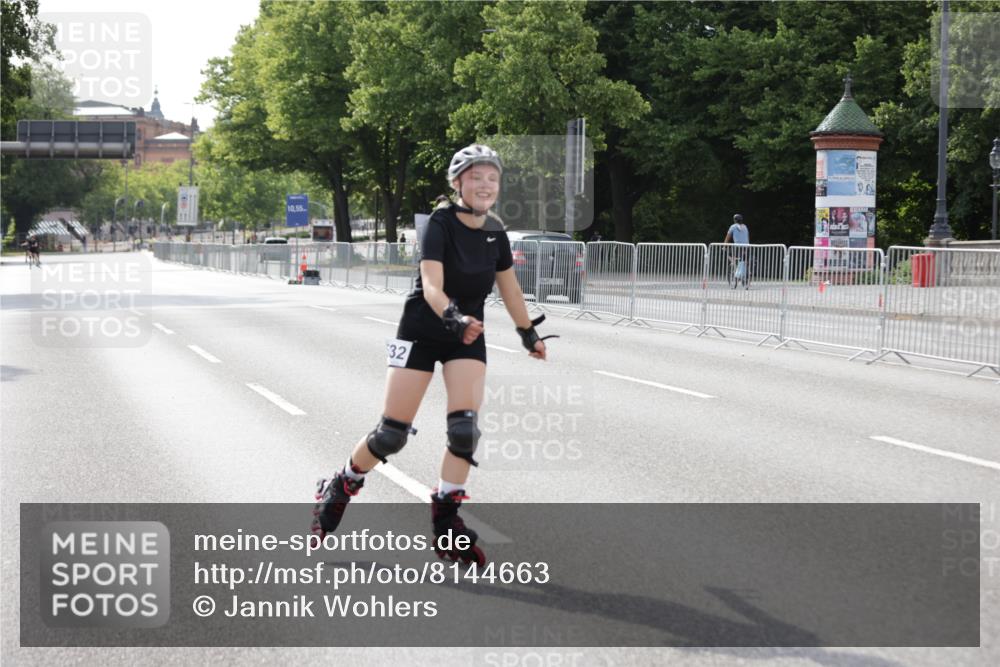 29.06.2025 - hella hamburg halbmarathon Jannik Wohlers http://msf.ph/oto/8144663 29.06.2025 09:07:42 Lombardsbrücke  meine-sportfotos.de