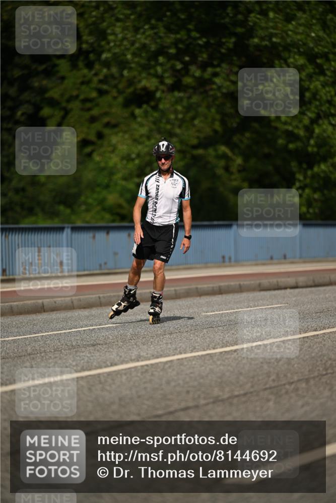 29.06.2025 - hella hamburg halbmarathon Dr. Thomas Lammeyer http://msf.ph/oto/8144692 29.06.2025 09:10:14 Kennedybrücke  meine-sportfotos.de