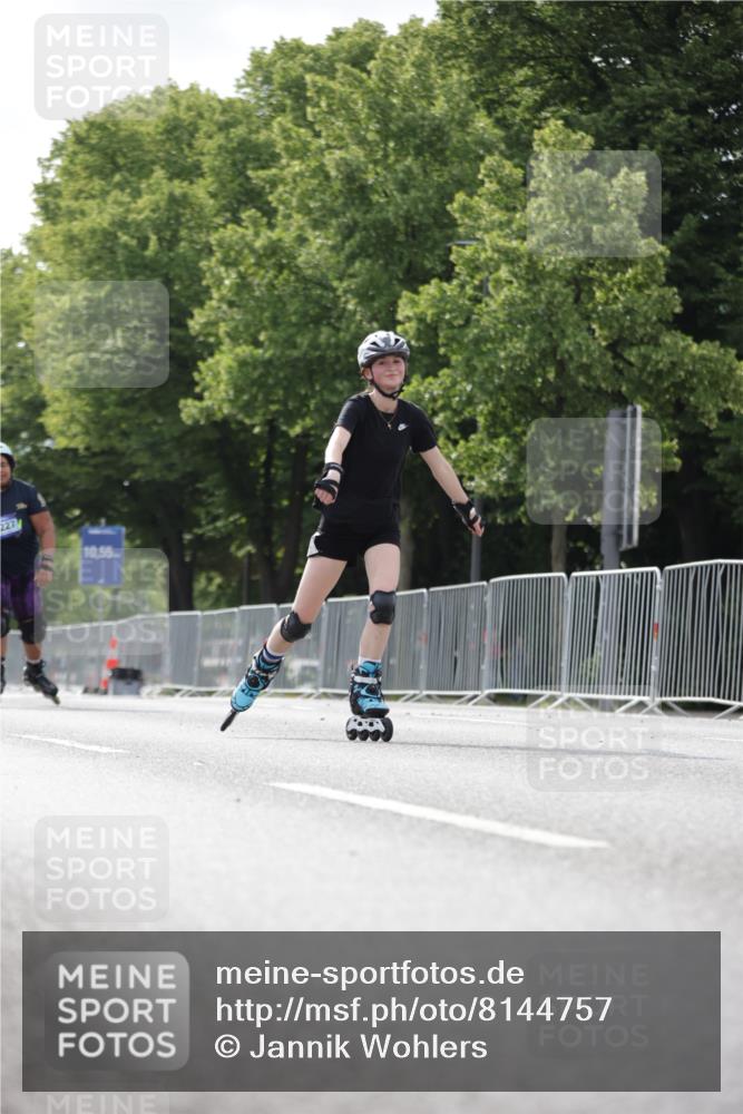 29.06.2025 - hella hamburg halbmarathon Jannik Wohlers http://msf.ph/oto/8144757 29.06.2025 09:08:05 Lombardsbrücke  meine-sportfotos.de