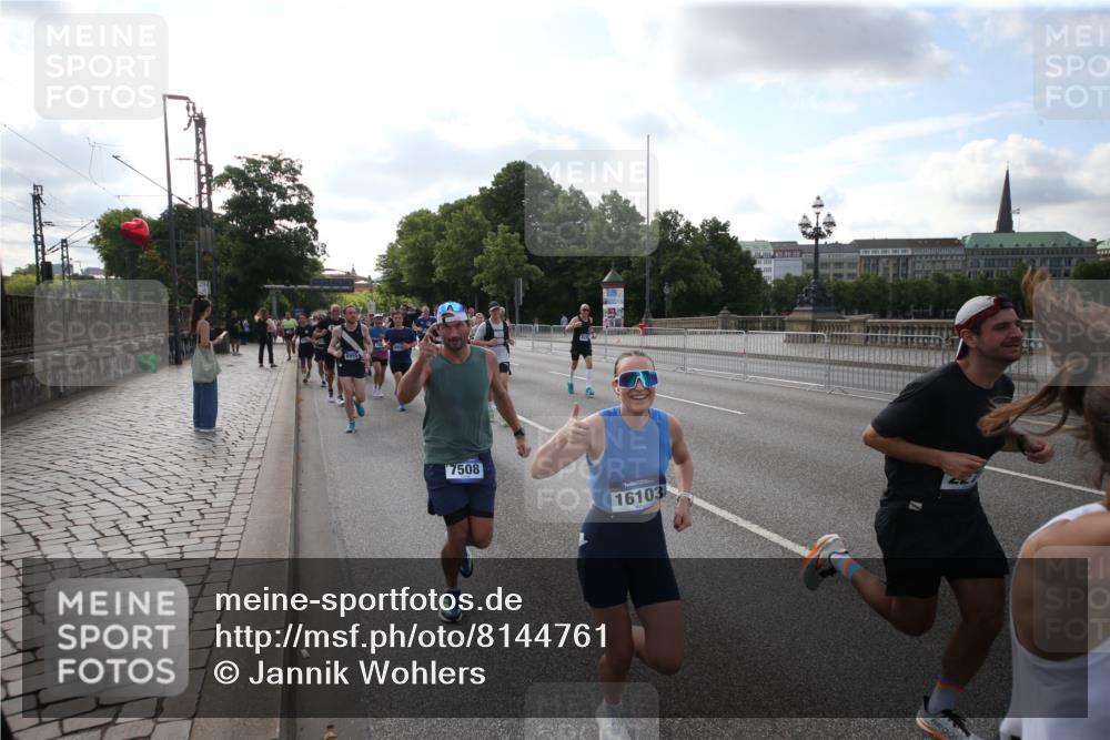 29.06.2025 - hella hamburg halbmarathon Jannik Wohlers http://msf.ph/oto/8144761 29.06.2025 09:54:51 Lombardsbrücke 1200, 1683, 1696, 2207, 2274, 2287, 2411, 3258, 3435, 3747, 4093, 4121, 4189, 5102, 5638, 5705, 6027, 6158, 6662, 6836, 6938, 7052, 7508, 7659, 8139, 8153, 8371, 8437, 8693, 8889, 8955, 9031, 9032, 9159, 9529, 9649, 9720, 9869, 9931, 9959, 10053, 10122, 10184, 10263, 10423, 10868, 11185, 11340, 12016, 12161, 12171, 12321, 13233, 13289, 13570, 14045, 15430, 15512, 15681, 15871, 16062, 16086, 16089, 16103, 16513, 16538, 17008, 17221, 17499, 17912 meine-sportfotos.de