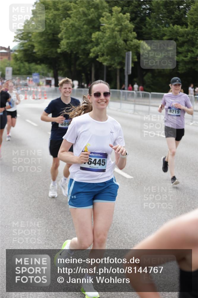 29.06.2025 - hella hamburg halbmarathon Jannik Wohlers http://msf.ph/oto/8144767 29.06.2025 10:09:46 Lombardsbrücke 1548, 3921, 5511, 7042, 7081, 7333, 7636, 8219, 8890, 9366, 9434, 9674, 10036, 10943, 11027, 16445, 16872, 17148, 18196 meine-sportfotos.de
