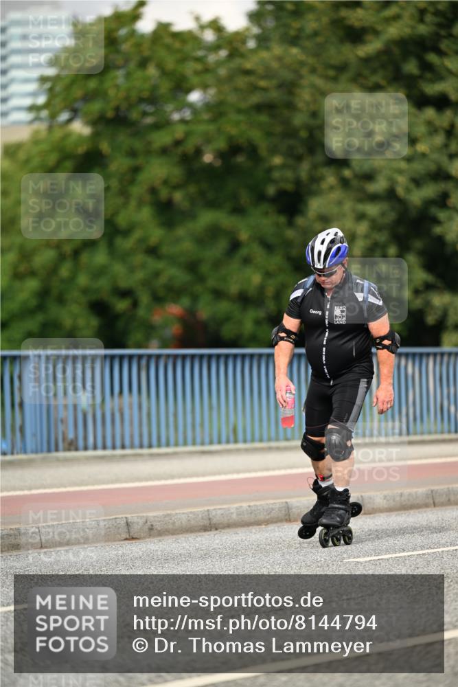29.06.2025 - hella hamburg halbmarathon Dr. Thomas Lammeyer http://msf.ph/oto/8144794 29.06.2025 09:12:59 Kennedybrücke  meine-sportfotos.de