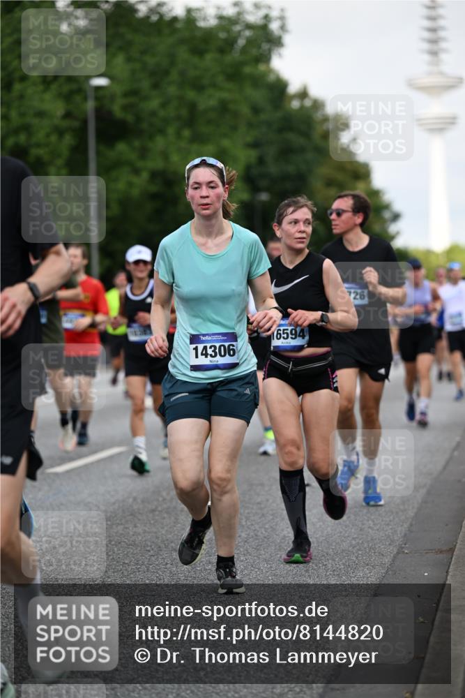29.06.2025 - hella hamburg halbmarathon Dr. Thomas Lammeyer http://msf.ph/oto/8144820 29.06.2025 10:05:19 Kennedybrücke 1387, 1420, 1526, 1726, 2006, 2091, 2363, 2490, 2936, 3425, 3625, 3976, 4068, 4249, 4319, 4370, 5675, 6087, 6281, 6302, 6487, 6531, 6591, 6835, 6924, 7287, 7658, 7757, 7759, 7761, 8030, 8046, 8326, 8392, 8691, 8822, 8923, 9124, 9932, 10383, 10576, 10705, 11043 meine-sportfotos.de