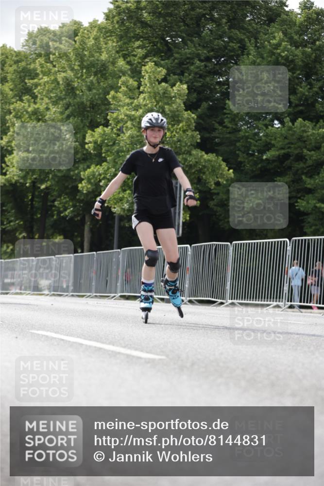 29.06.2025 - hella hamburg halbmarathon Jannik Wohlers http://msf.ph/oto/8144831 29.06.2025 09:08:05 Lombardsbrücke  meine-sportfotos.de