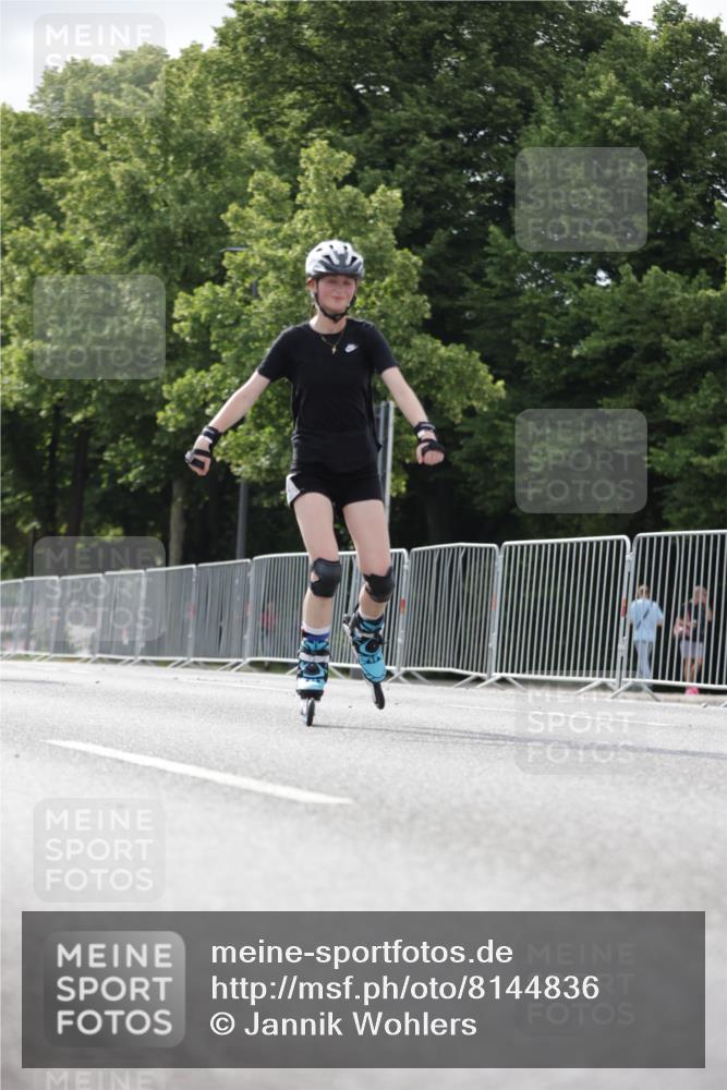 29.06.2025 - hella hamburg halbmarathon Jannik Wohlers http://msf.ph/oto/8144836 29.06.2025 09:08:06 Lombardsbrücke  meine-sportfotos.de
