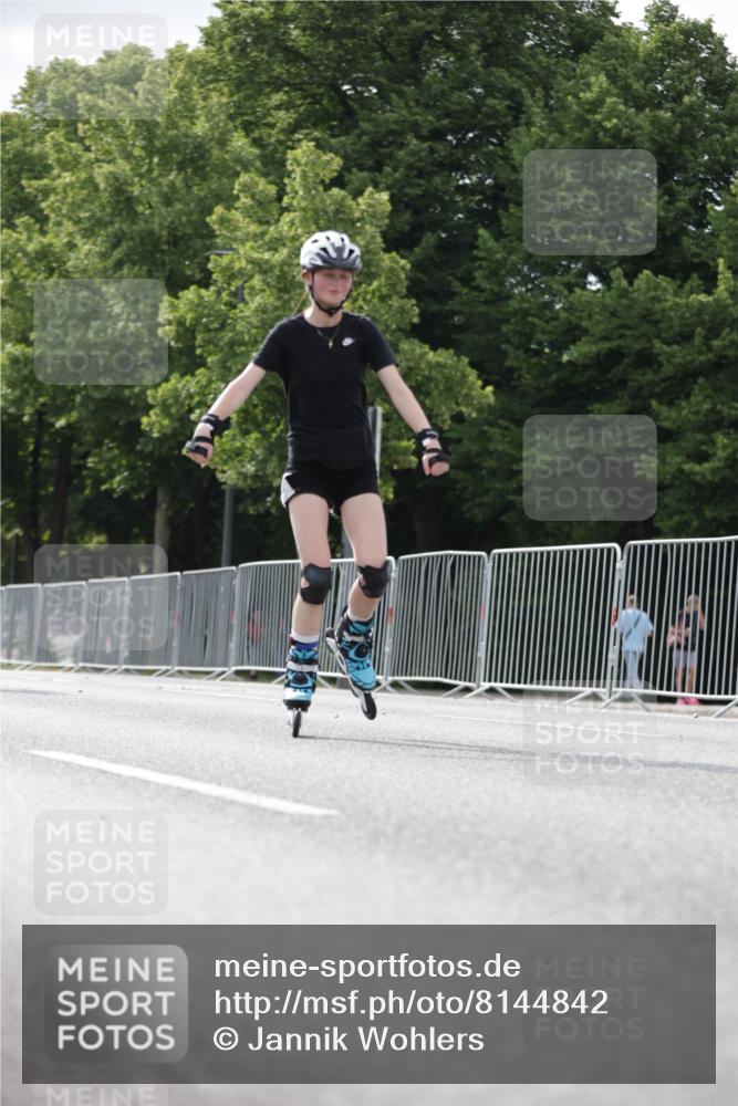 29.06.2025 - hella hamburg halbmarathon Jannik Wohlers http://msf.ph/oto/8144842 29.06.2025 09:08:06 Lombardsbrücke  meine-sportfotos.de