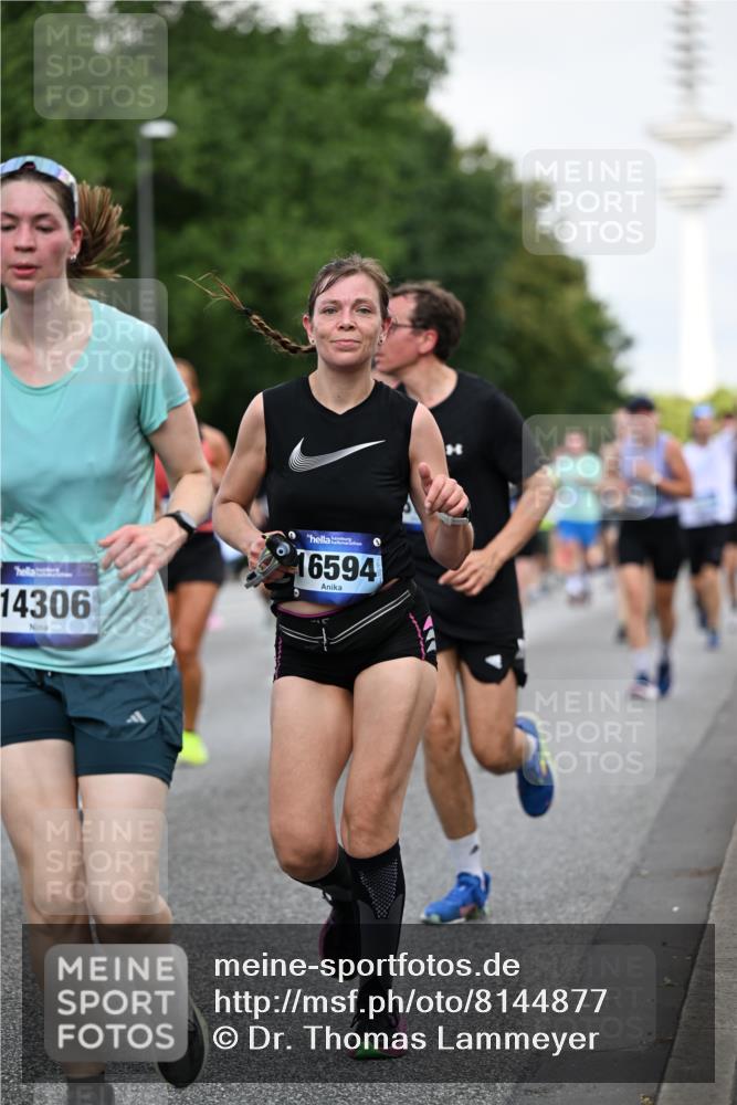 29.06.2025 - hella hamburg halbmarathon Dr. Thomas Lammeyer http://msf.ph/oto/8144877 29.06.2025 10:05:20 Kennedybrücke 1387, 1420, 1526, 1726, 2006, 2091, 2363, 2490, 2936, 3425, 3625, 3976, 4068, 4249, 4319, 4370, 5675, 6087, 6281, 6302, 6487, 6531, 6591, 6835, 6924, 7287, 7658, 7757, 7759, 7761, 8030, 8046, 8326, 8392, 8691, 8822, 8923, 9124, 9932, 10383, 10576, 10705, 11043 meine-sportfotos.de